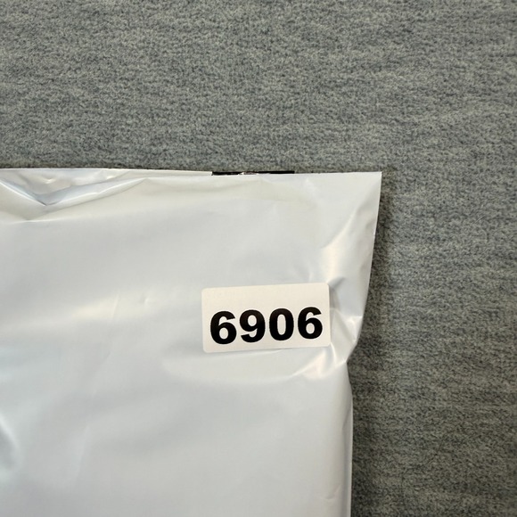 Post‎ Malone T-Mobil Stadium Tour Tailgate Party Reprint Shirt Women Small - Picture 6 of 6